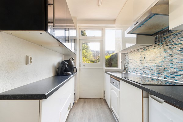 Medium property photo - Van Limburg Stirumplantsoen 14, 3317 GP Dordrecht
